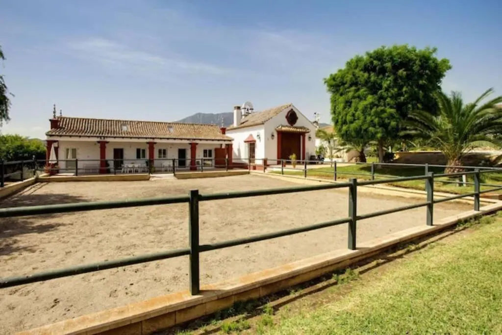 Casa rural Mijas. Cerca playa y montaña con jardín Fuengirola 0*,  España