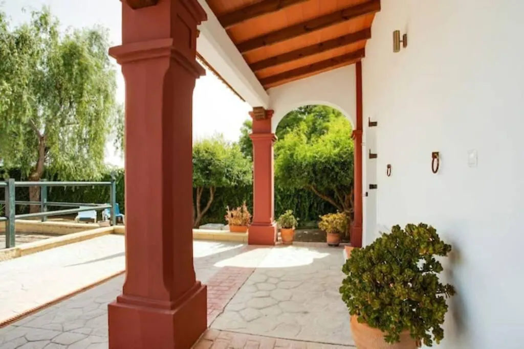 Casa rural Mijas. Cerca playa y montaña con jardín Fuengirola Сasa de vacaciones